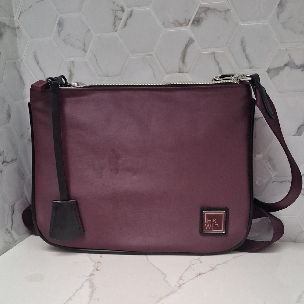IHKWIP City to Suburbs Crossbody Metallic Merlot